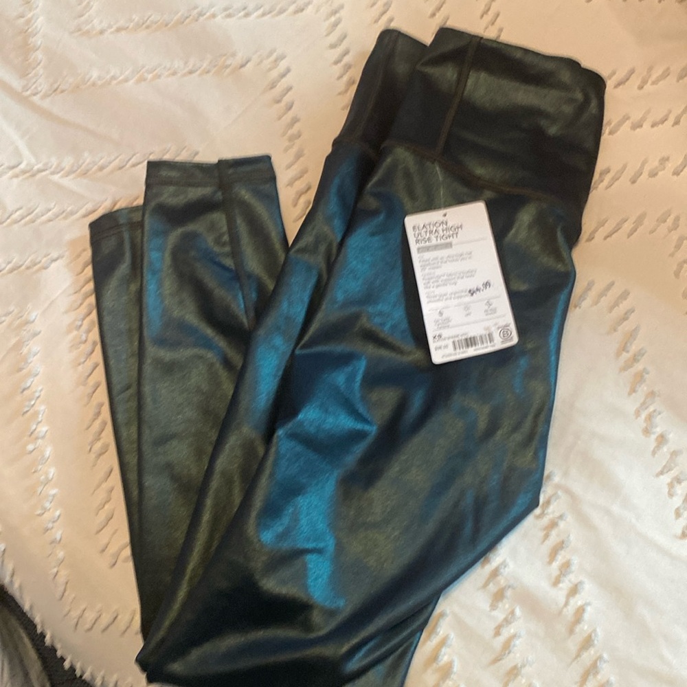 Athlete high rise tight